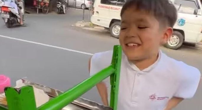 Jessica Iskandar Minta Jajanan Pinggir Jalan Buka Hingga Sore