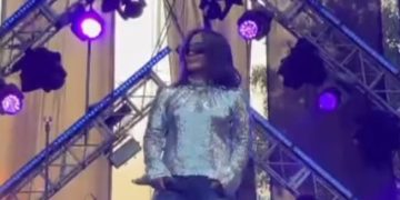 Atiek CB, di Jakarta Cinderella, di Amerika Upik Abu