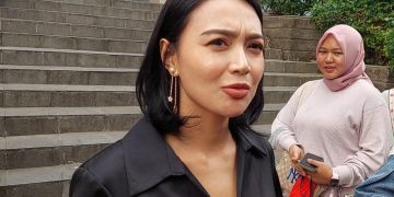 Dihujat Netizen Sebagai Penyanyi Tanpa Karya, Wika Salim Terbawa Perasaan