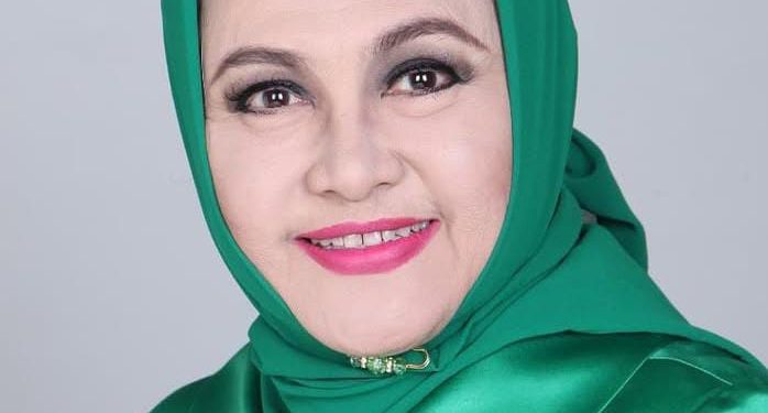 Denada Menyesal, Impian Ibunda Emilia Contessa Belum Terwujud Sampai Akhir Hayatnya