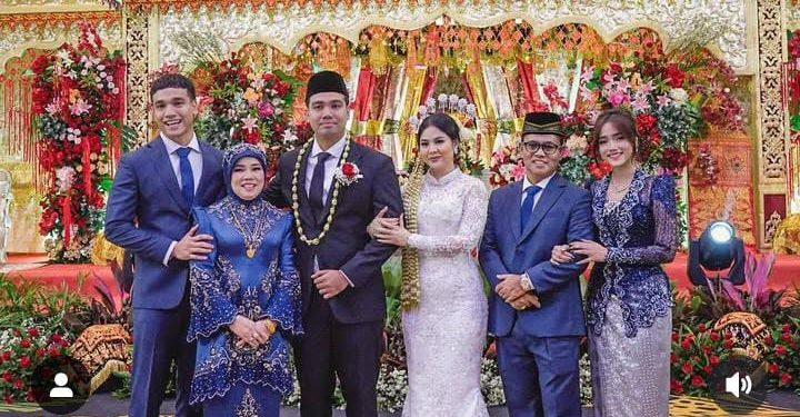 Frans Faisal, Kakak Selebgram Fuji Resmi Menikah dengan Sang Manager