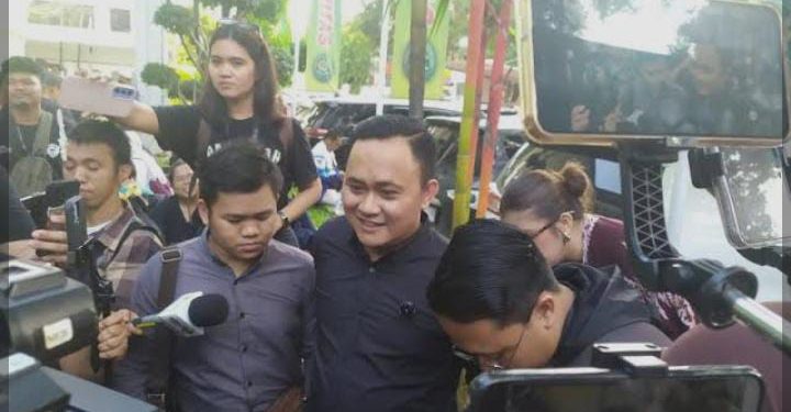 Sidang Putusan Fariz RM Ditunda, Deolipa Tekankan Terdakwa Hadir Langsung