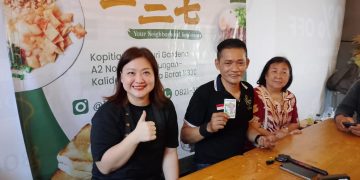 Koh Anthony Resmikan Kopitiam 137 dan Rumah Tarot, Ungkap Ramalan Mengejutkan untuk Akhir 2025 dan Awal 2026