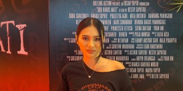 Amara Sophie Bongkar Sisi Psikologis Tiwi dan Teror “Halus” yang Mengintai di Balik Syuting ‘Aku Harus Mati’