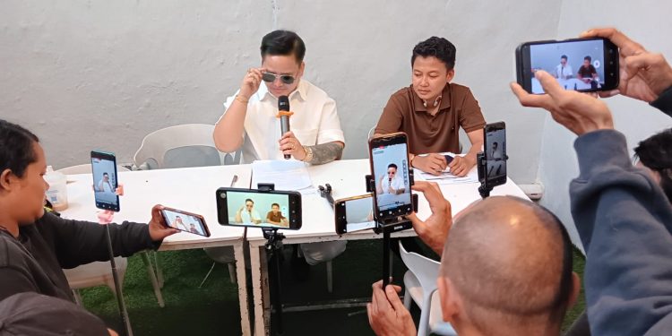 Jasa Palsu, Uang Asli: Ade Ratnasari Jadi Korban Terjebak Janji Manis