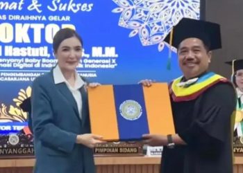 Ashanty Raih Gelar Doktor di Unair, Bukti Artis Juga Bisa Bersinar di Akademik